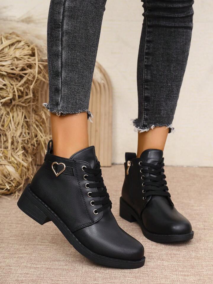 Läderkängor ”LOVE” NewLook Paris™